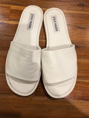 Steve Madden White Leather Slide Sandals